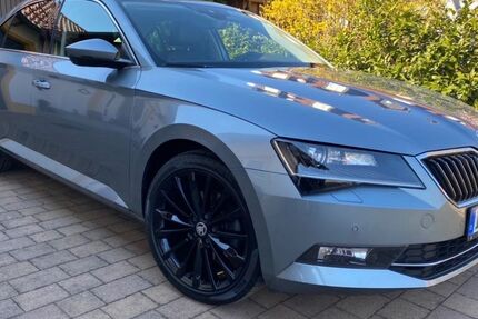 Skoda Superb 102.000 km 21.600 &euro; Ingolstadt 85051