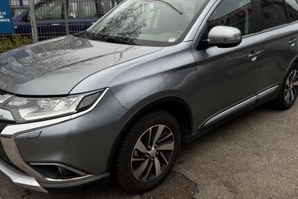 Mitsubishi Outlander 293.900 km 6.500 &euro; Pinneberg 25421
