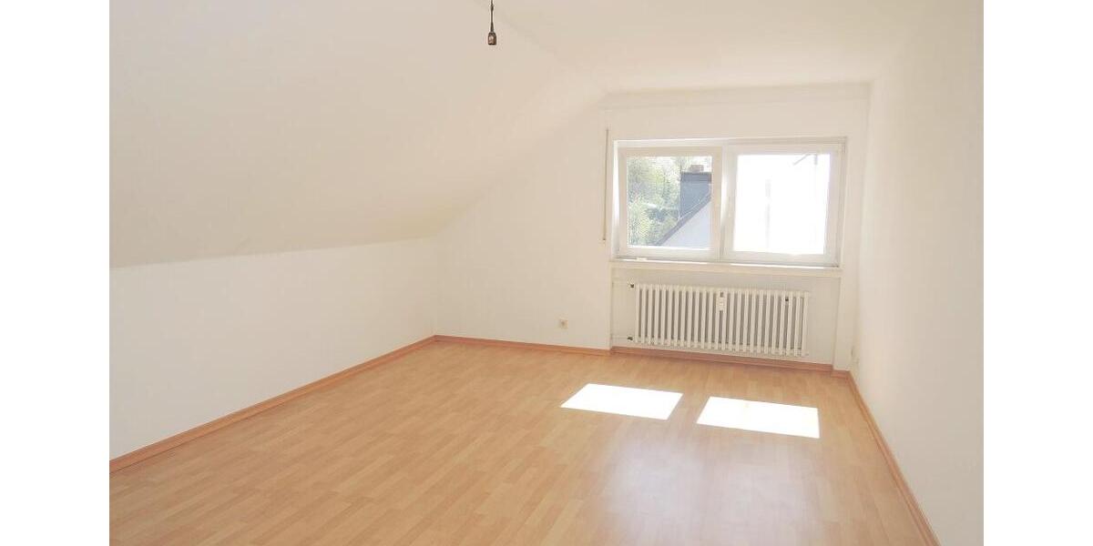 Dachgeschoßwohnung Trier Kürenz - 2 Zimmer, 50 m&sup2;, 625&euro; | Angebot:26381047