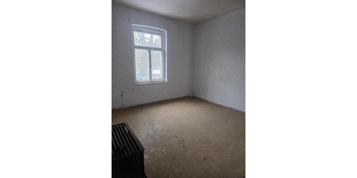 Mehrfamilienhaus, Wohnhaus Frohburg - 18 Zimmer, 450 m&sup2;, 95.000&euro; | Angebot:26932418