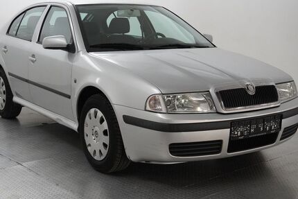 Skoda Octavia 183.000 km 1.650 &euro; Bebra 36179