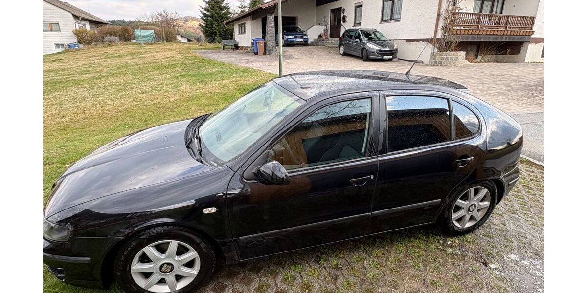 Seat Leon 208.000 km 990 &euro; Eging am See 94535