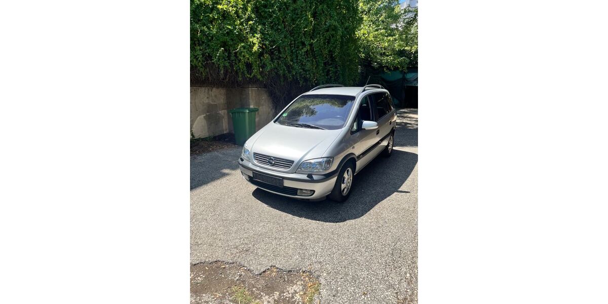 Opel Zafira 124.850 km 2.555 &euro; Fürth 90763