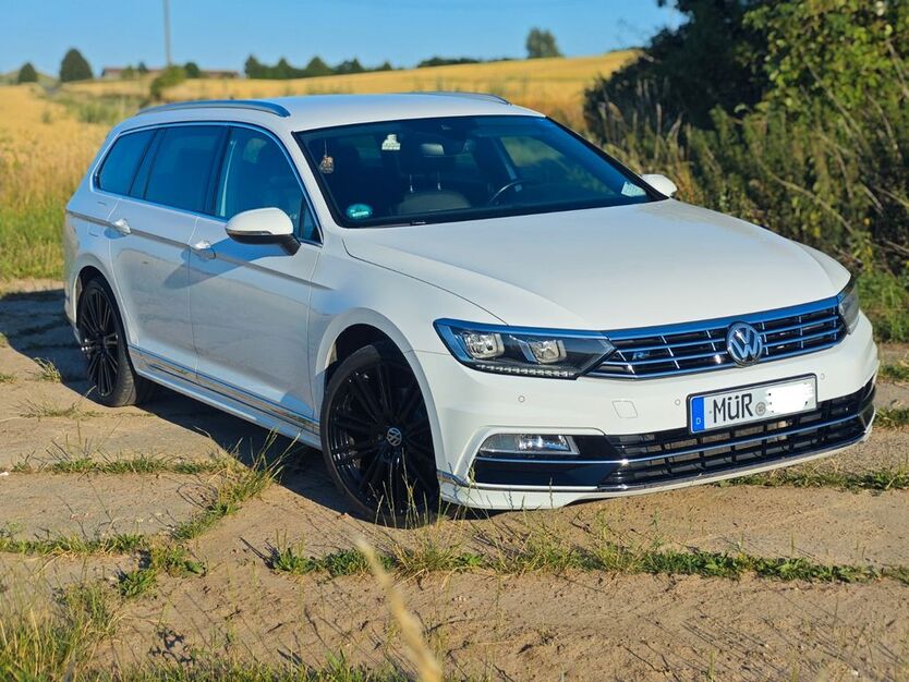 VW Passat 125.800 km 18.850 € Neu Schloen 17192