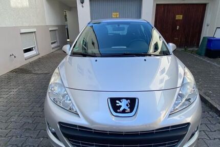 Peugeot 207 53.000 km 4.750 &euro; Leinfelden-Echterdingen 70771