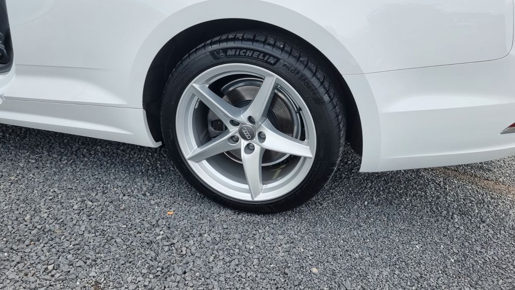 Audi A5 19.400 km 32.900 &euro; Dornburg 65599