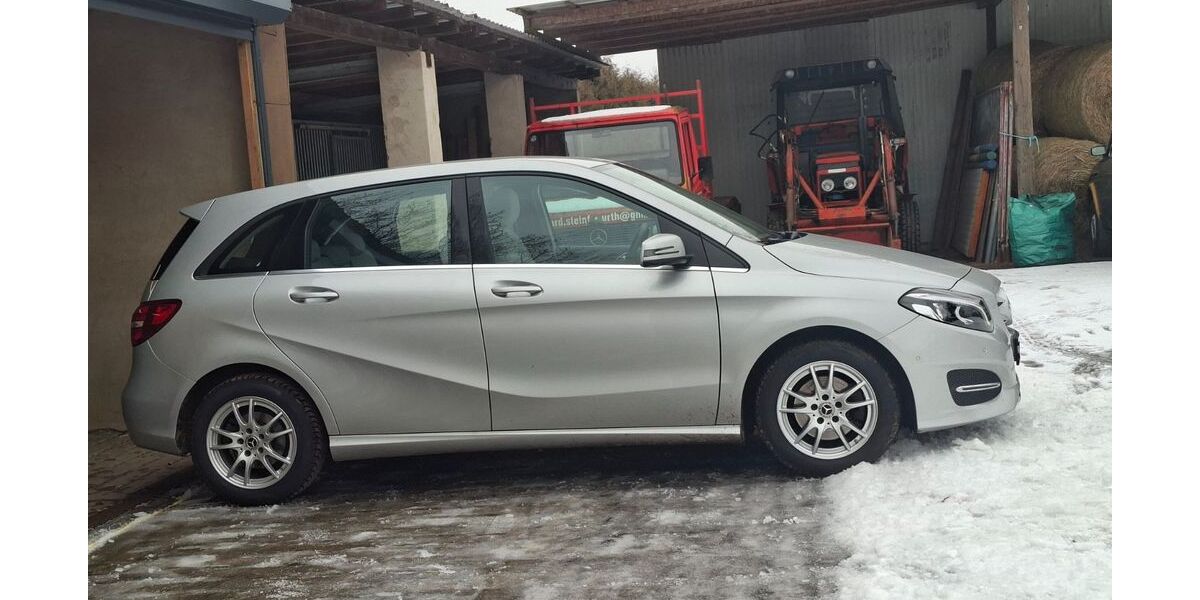 Mercedes-Benz B 180 71.000 km 16.900 &euro; Liebenwalde 16559