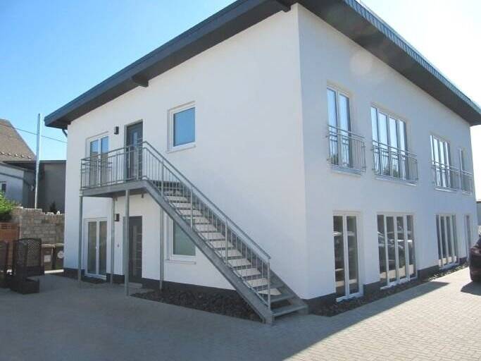 Stairways to heaven- tolle, junge Wohnung 2 ZKB
