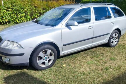 Skoda Octavia 196.000 km 3.999 &euro; Kremmen 16766