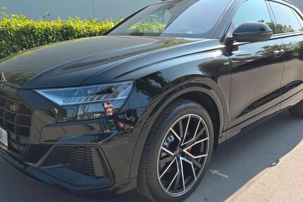 Audi Q8 181.200 km 54.740 € Rosenheim 83022