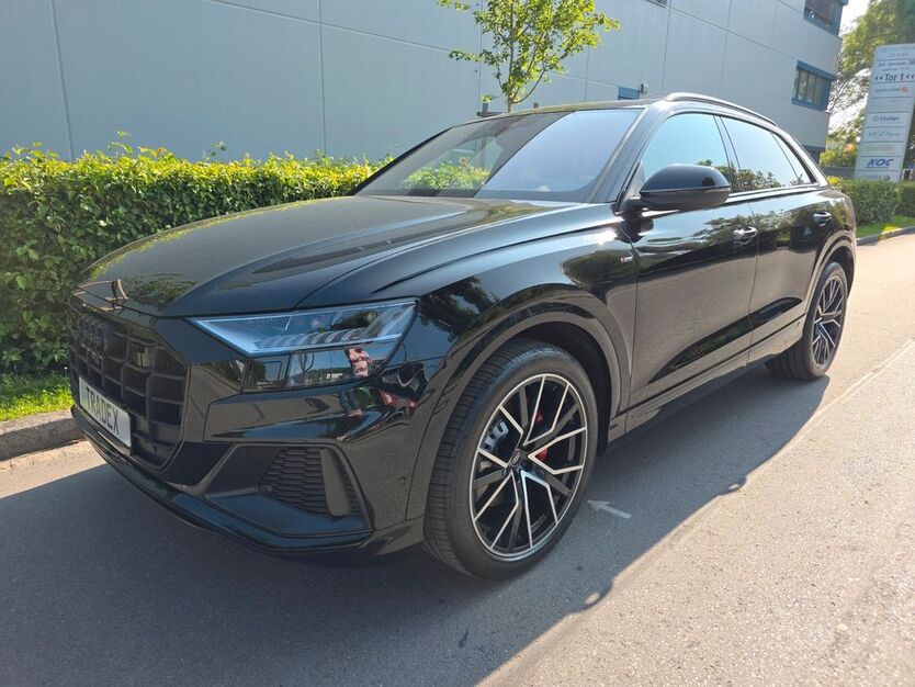 Audi Q8 181.200 km 54.740 € Rosenheim 83022