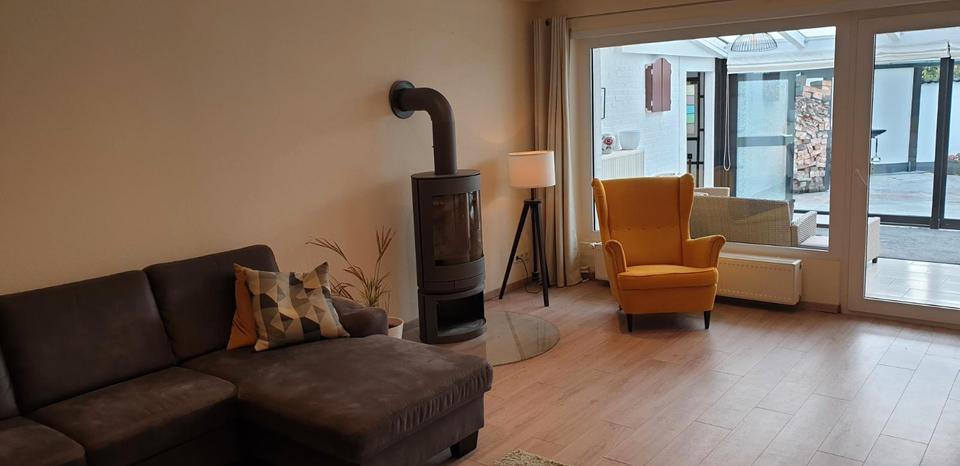 Einfamilienhaus Jüchen - 6 Zimmer, 150 m&sup2;, 449.000&euro; | Angebot:26778715