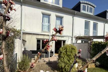 Haus zum Mieten in Neustadt 1.600 € 149 m²