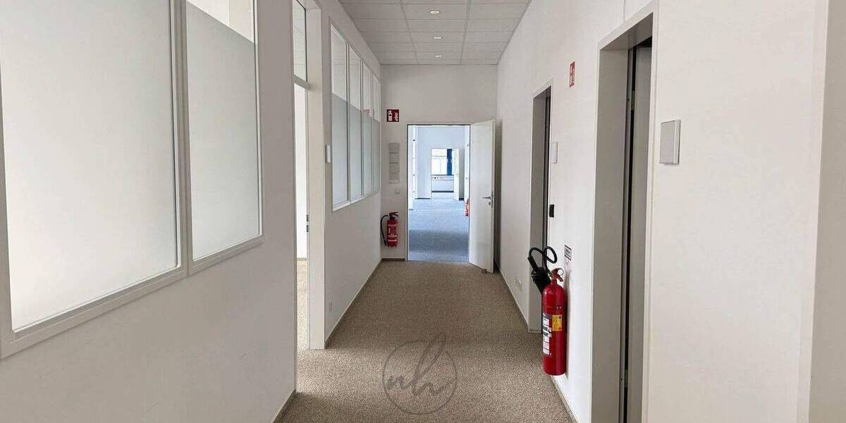 Gewerbeobjekt Hamburg Rahlstedt - 2 Zimmer, 100 m&sup2;, 1.300&euro; | Angebot:26851821