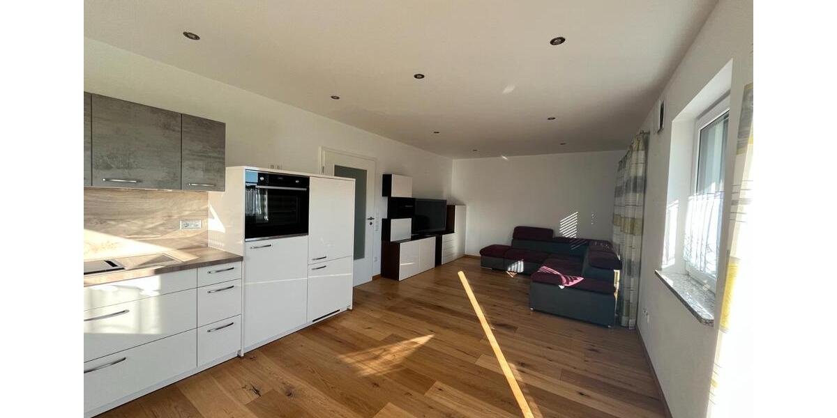 Etagenwohnung Tittling - 2 Zimmer, 73 m&sup2;, 690&euro; | Angebot:26417041
