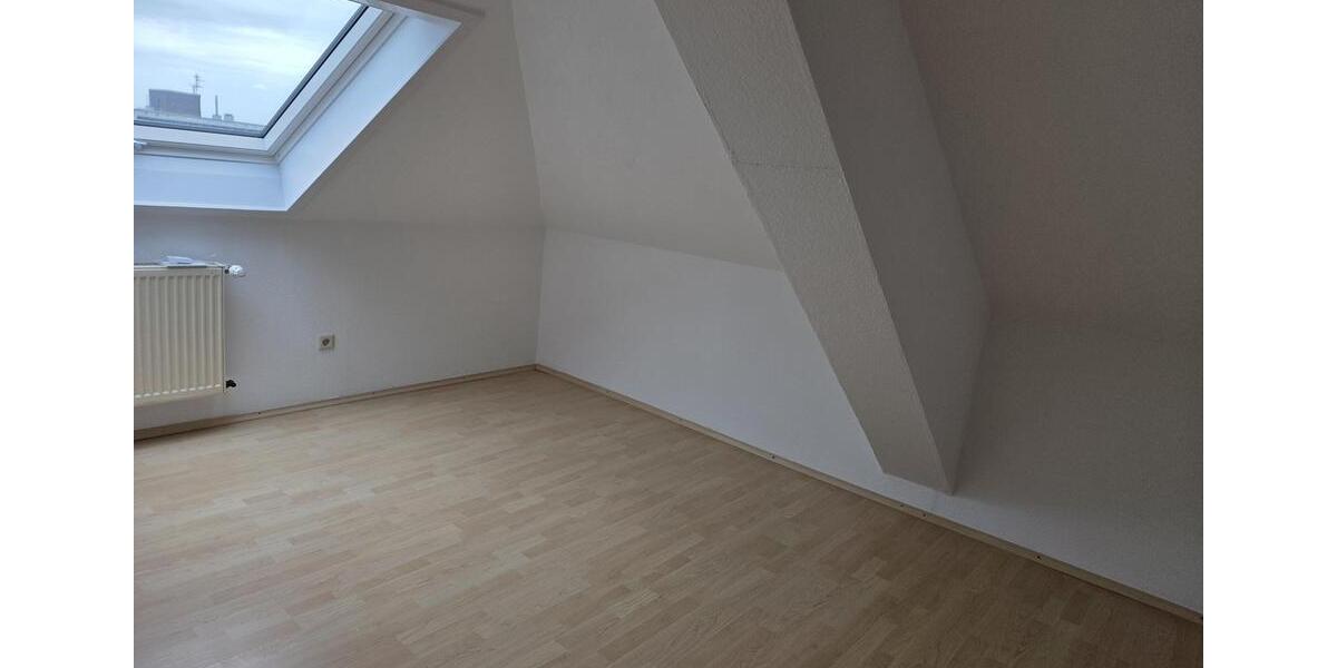 Dachgeschoßwohnung Landau in der Pfalz - 3 Zimmer, 65 m&sup2;, 630&euro; | Angebot:26448768