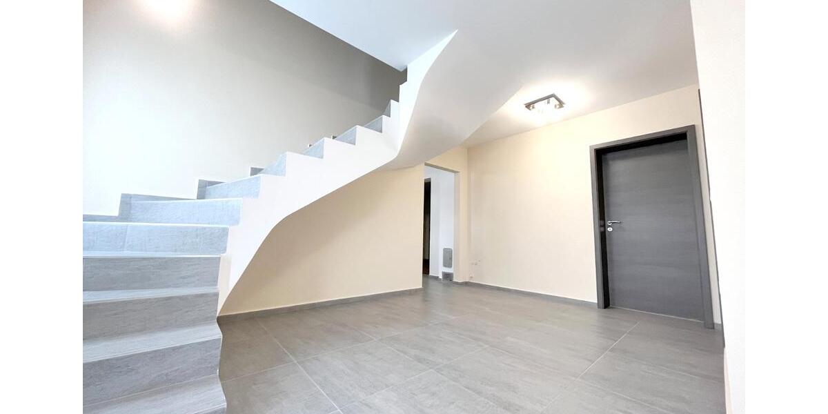 Einfamilienhaus Hengersberg - 6 Zimmer, 178 m&sup2;, 650.000&euro; | Angebot:26120457