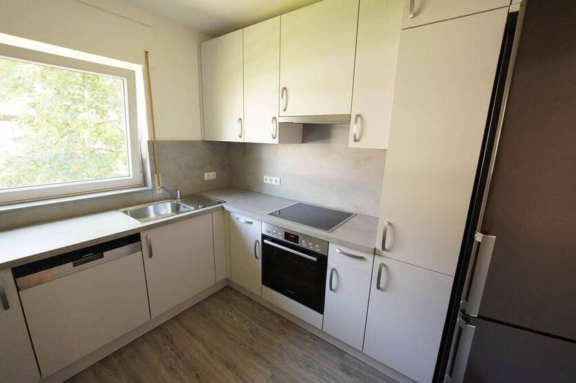 Attraktive Wohnung mit großzügigem, sonnigem Balkon - Ihr neues Zuhause wartet!