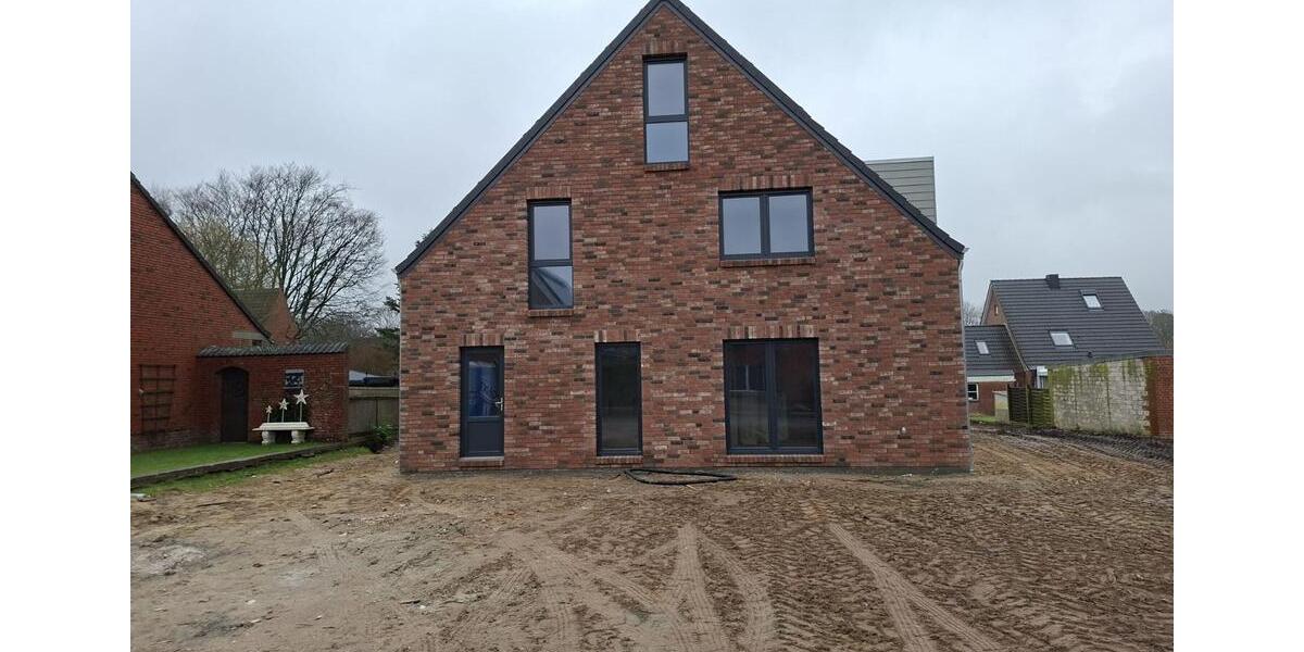 Doppelhaushälfte Neubau KfW 40 Erstbezug 5 zimmer