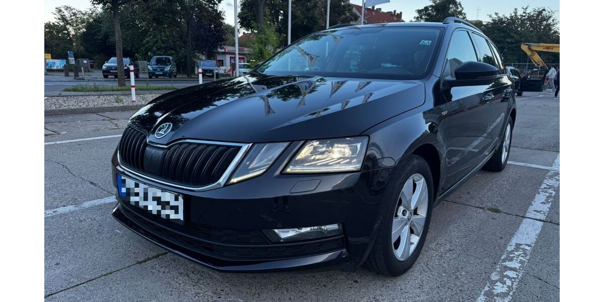 Skoda Octavia 263.000 km 10.990 € Berlin 13055