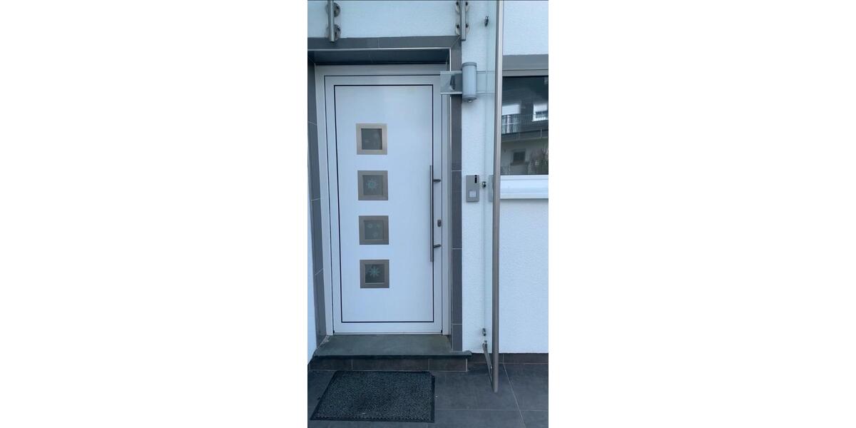 Einfamilienhaus Hückeswagen - 5 Zimmer, 300 m&sup2;, 719.000&euro; | Angebot:25992366