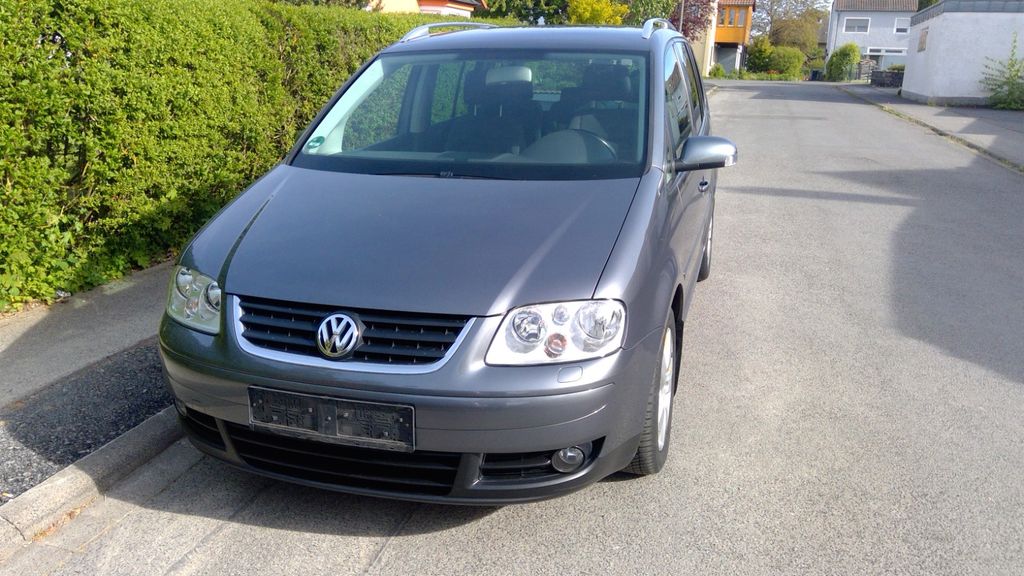 VW Touran 174.000 km 3.650 &euro; Giebelstadt 97232