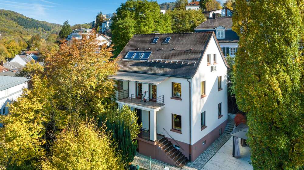 Einfamilienhaus Baden-Baden Baden - 9 Zimmer, 253 m&sup2;, 1.550.000&euro; | Angebot:27133480