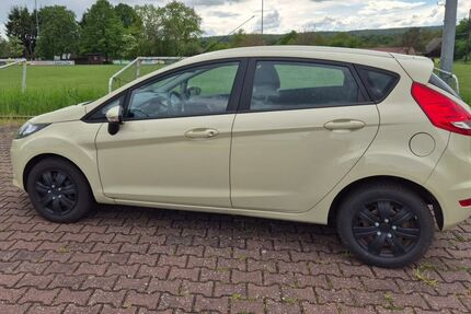 Ford Fiesta 74.900 km 4.600 &euro; Oberthulba 97723
