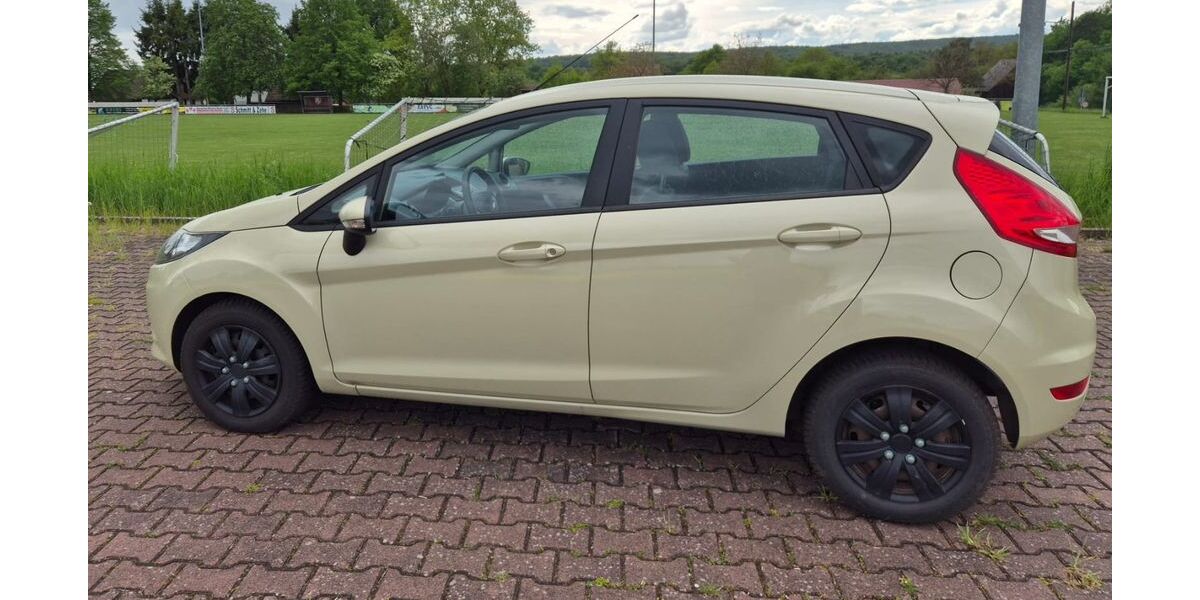Ford Fiesta 74.900 km 4.600 &euro; Oberthulba 97723