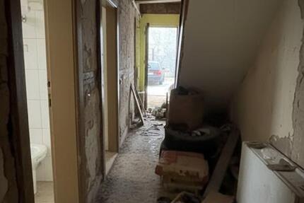 Haus Eisfeld - 3 Zimmer, 90 m&sup2;, 19.000&euro; | Angebot:24729133