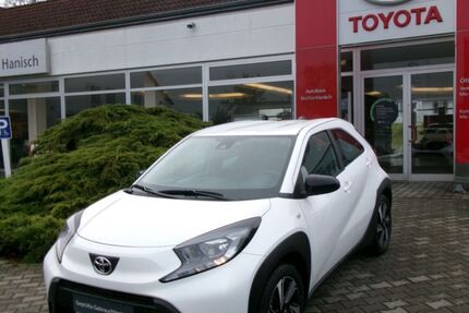Toyota Aygo (X) 12.000 km 14.590 &euro; Dresden 01259