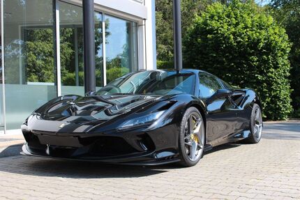 Ferrari F8 6.400 km 339.490 € Grünwald 82031