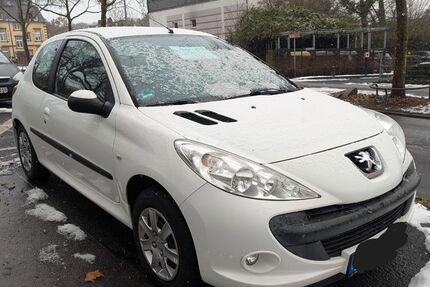 Peugeot 206 80.500 km 2.900 &euro; Wiesbaden 65185