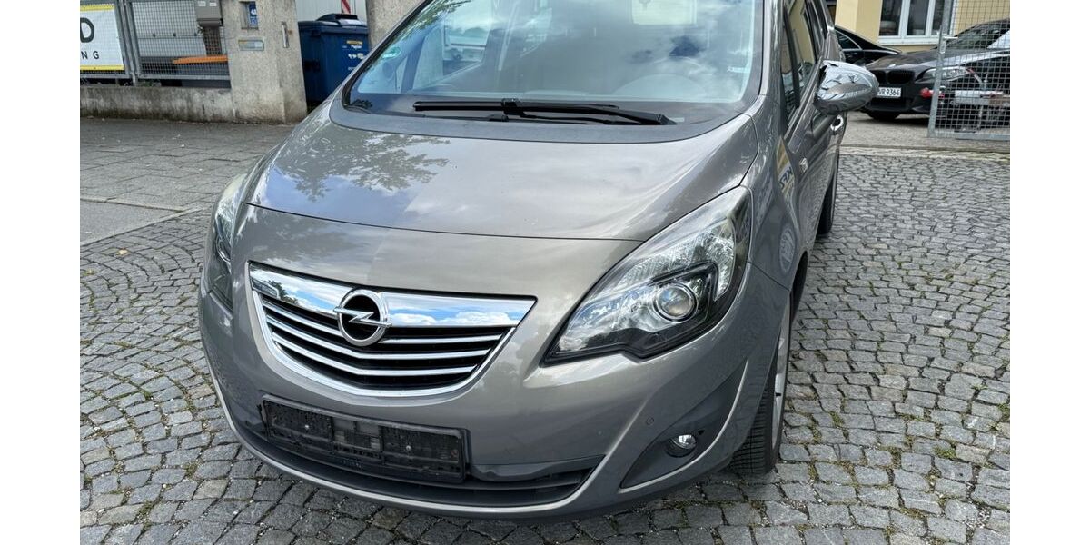 Opel Meriva 199.000 km 2.990 &euro; München 81677