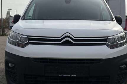 Citroen Berlingo 147.580 km 9.990 &euro; Duisburg 47055
