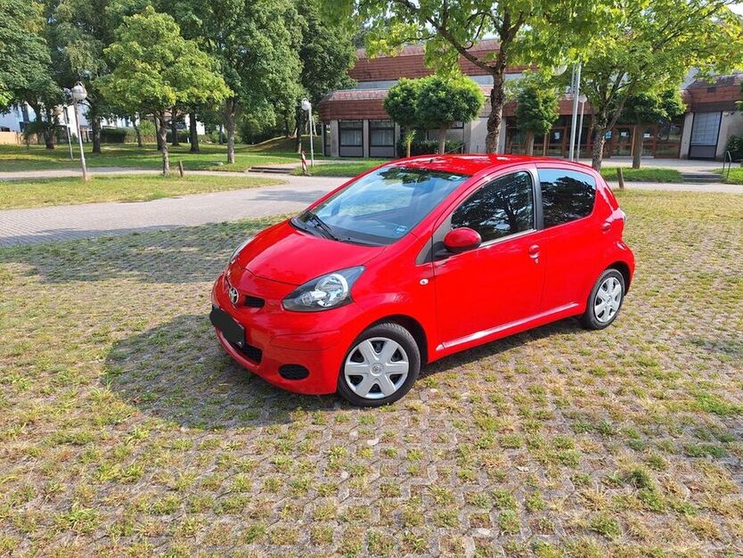 Aygo (X)