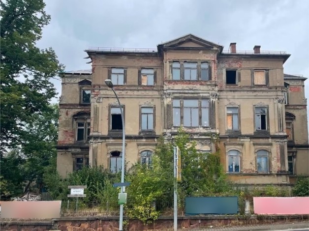 Denkmalvilla und Haus dazu geschenkt - Einfamilienhaus Döbeln | Angebot:23916840