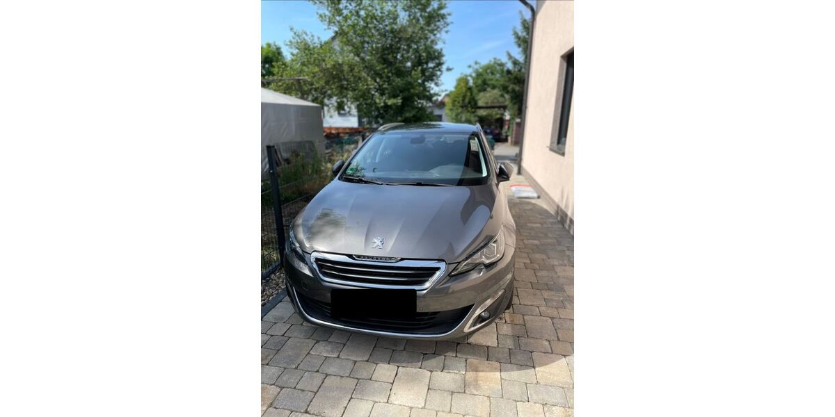 Peugeot 308 116.000 km 8.499 &euro; Hennigsdorf 16761