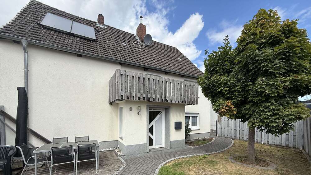 Einfamilienhaus Welver - 8 Zimmer, 200 m&sup2;, 249.000&euro; | Angebot:25498936
