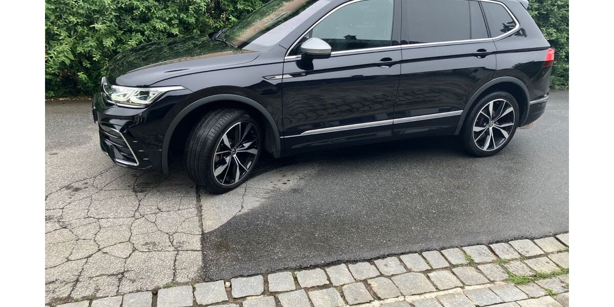 VW Tiguan Allspace 28.000 km 41.000 &euro; Grainet 94143
