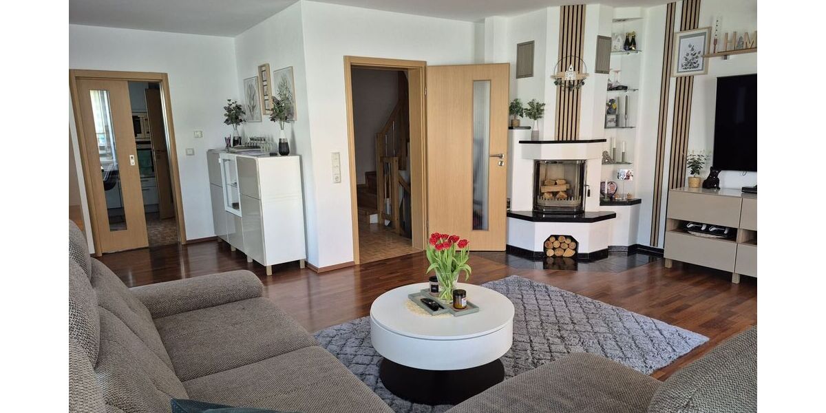 „Provisionsfrei“ Familienfreundliche DHH mit ausgebauter Doppelgarage Unterhaunstadt - Einfamilienhaus Ingolstadt Nordost | Angebot:26633714