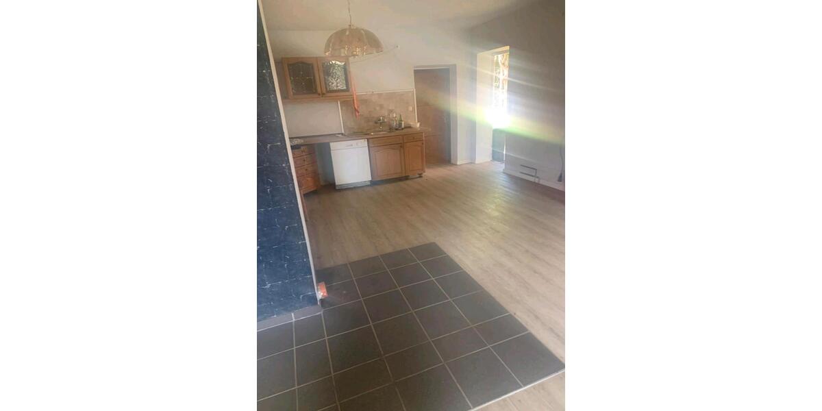 Einfamilienhaus Rastow - 10 Zimmer, 350 m&sup2;, 220.000&euro; | Angebot:26978832