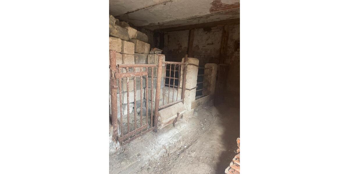 Bauernhaus, Landhaus Bad Langensalza - 4 Zimmer, 100 m&sup2;, 45.000&euro; | Angebot:26981133