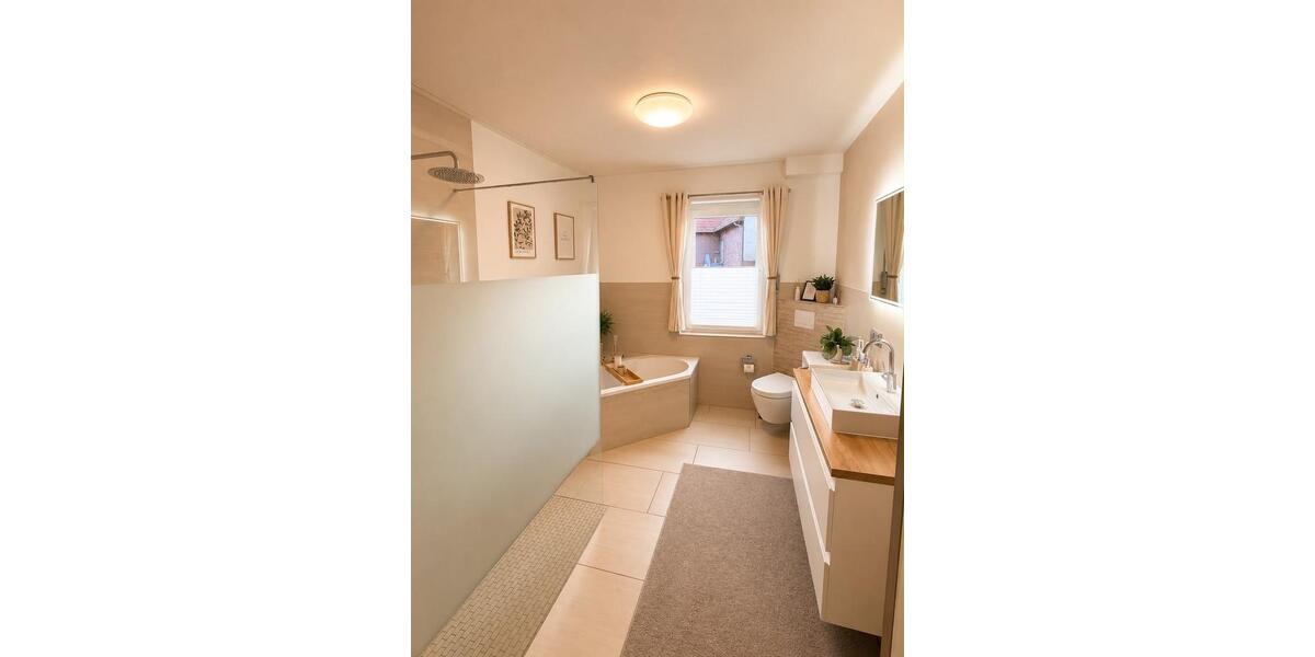 Einfamilienhaus Breuna - 6 Zimmer, 206 m&sup2;, 295.000&euro; | Angebot:26856081