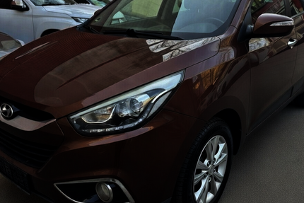 Hyundai ix35 FIFA World Cup Edition AHK AWD Autom. 4x4 135.769 km 9.999 &euro; Berlin 10247