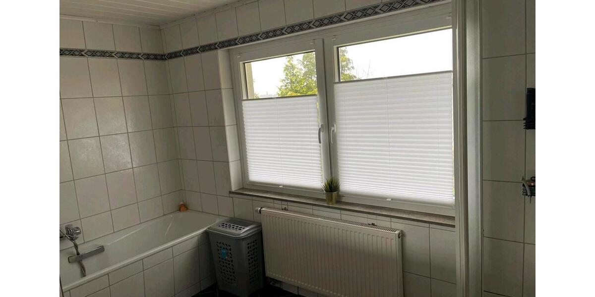 Etagenwohnung Warburg - 3 Zimmer, 100 m&sup2;, 950&euro; | Angebot:26648930