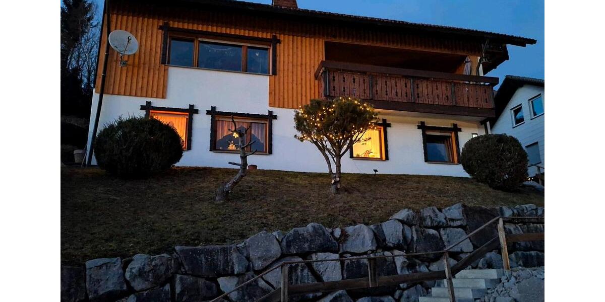 Einfamilienhaus Vöhrenbach - 450.000&euro; | Angebot:27077215