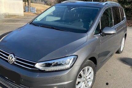 VW Touran 127.500 km 16.900 &euro; Mulda 09619