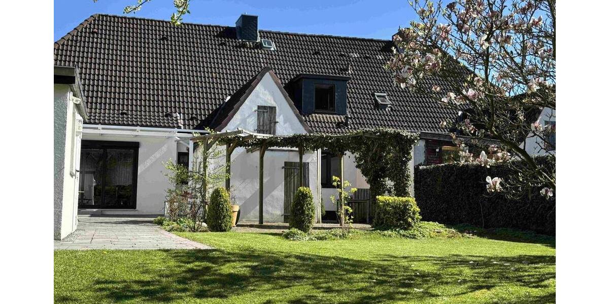 Doppelhaushälfte Neustadt in Holstein Neustadt - 5 Zimmer, 135 m&sup2;, 386.000&euro; | Angebot:26309962