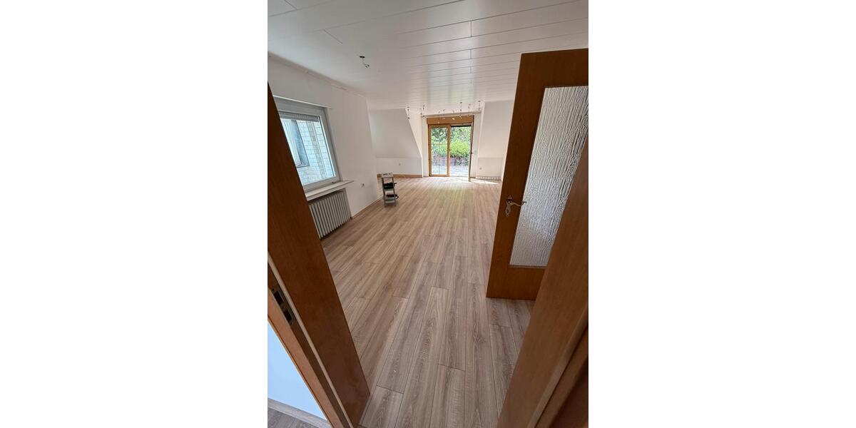 Dachgeschoßwohnung Arnsberg Oeventrop - 4 Zimmer, 90 m&sup2;, 940&euro; | Angebot:26414773
